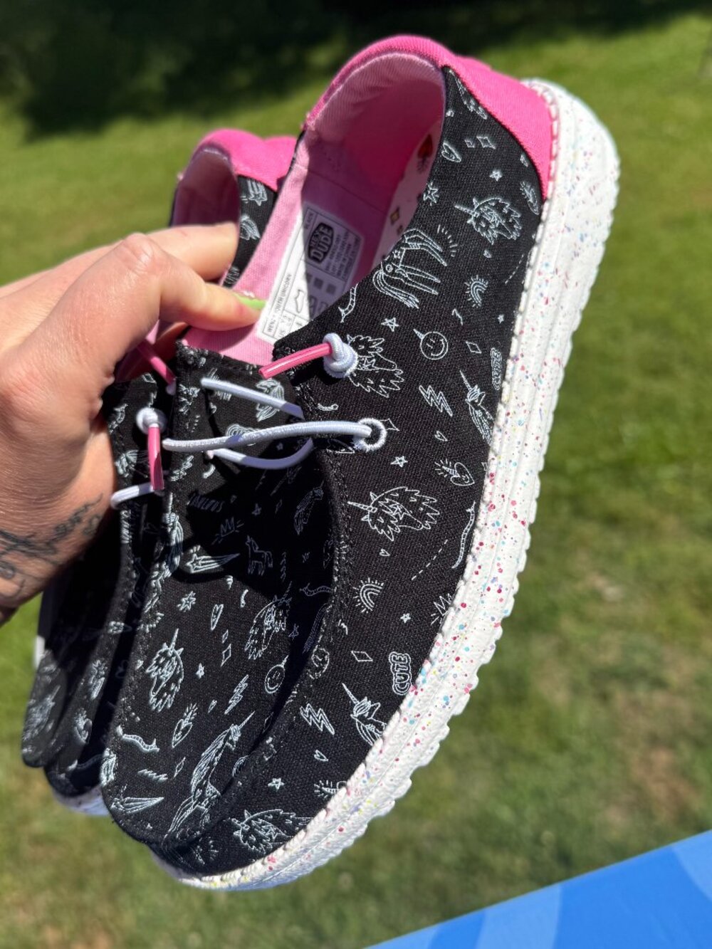 Hey Dude Wendy sz 5Y Unicorn Black Pink Slip Ons Kidcore Coquette Y2K 3476